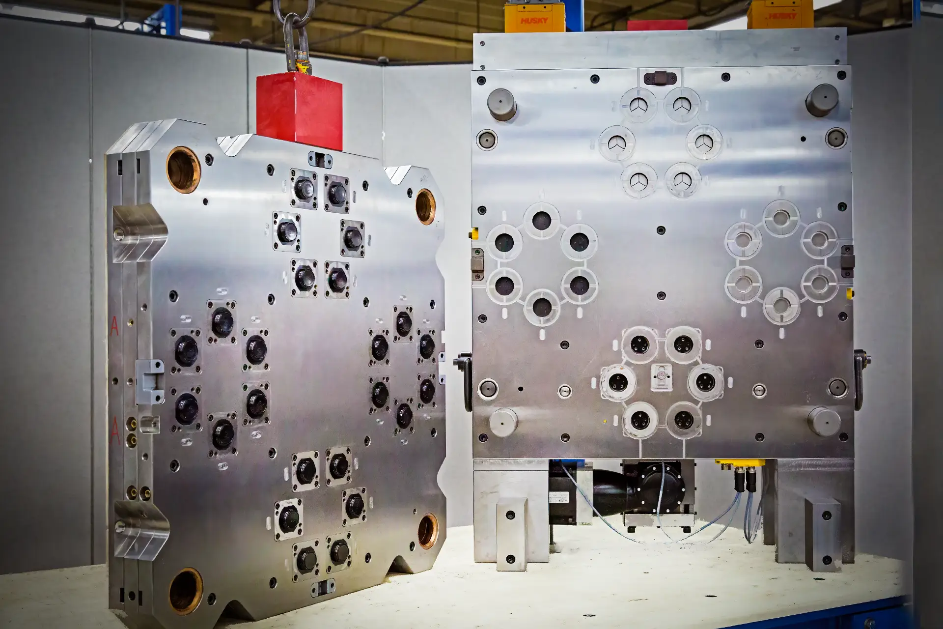 Unscrewing Molds